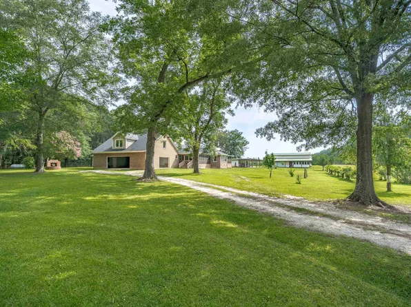 187 Peach Tree St, Ward, SC 29166