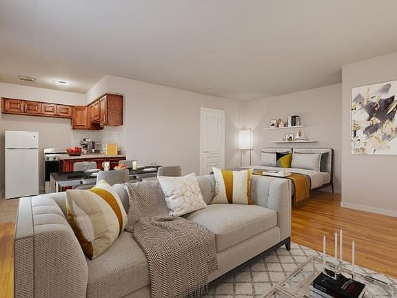 2nd image of 515 W Wrightwood Ave APT 313