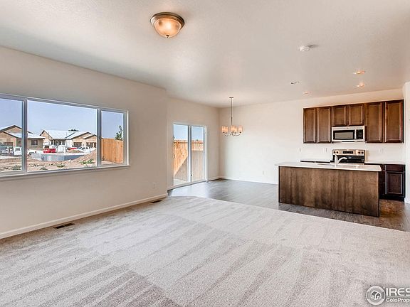 5th image of 745 Pioneer Dr