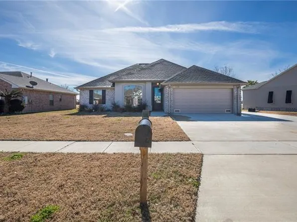 2381 Country Club Dr, La Place, LA 70068