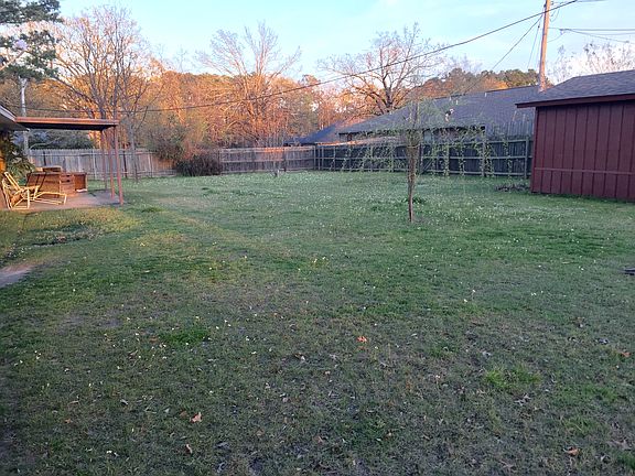 2nd image of 1015 Fair Oaks Dr