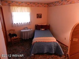 5th image of 406 Mayr St