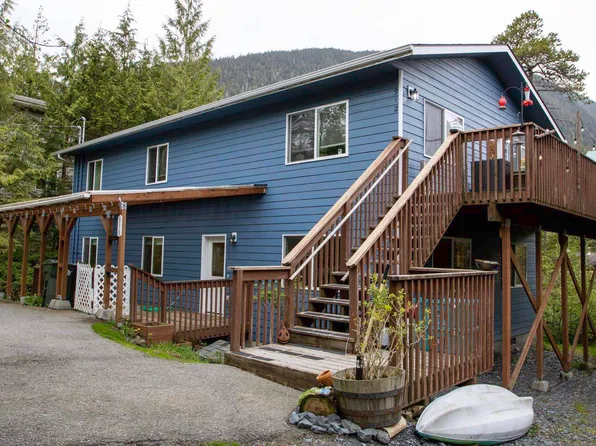 910-912 W Sesame St, Ketchikan, AK 99901