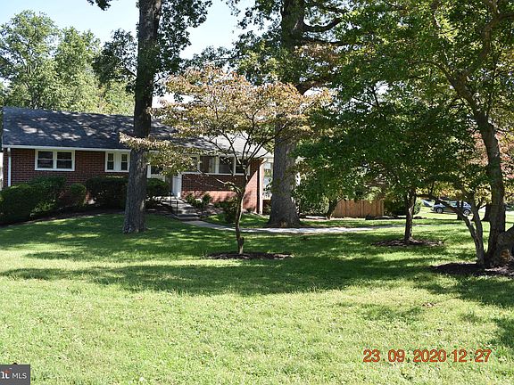 3rd image of 6005 Berkshire Dr