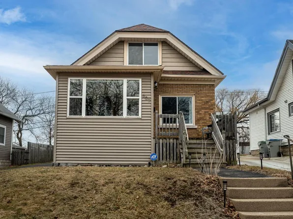 607 South Oak Park COURT, Milwaukee, WI 53214