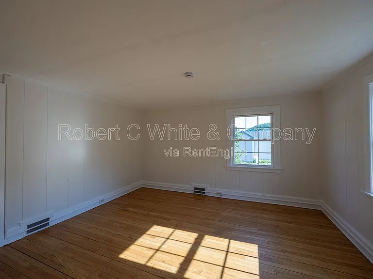 202 Main St #C — Photo 15