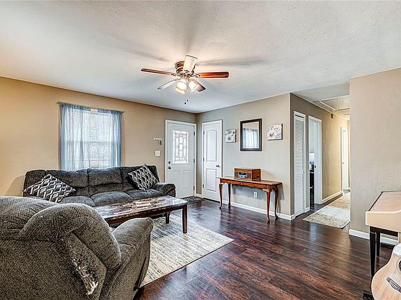 2nd image of 4210 N Whittier Pl