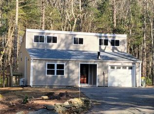 37 Fanning Ln, Smithfield, RI 02828