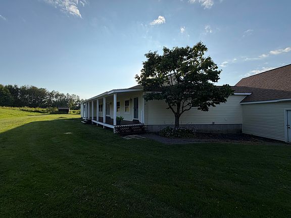 3rd image of 507 Bigelow Hill Road