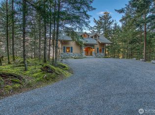 493 Shadow Rd, Eastsound, WA 98245