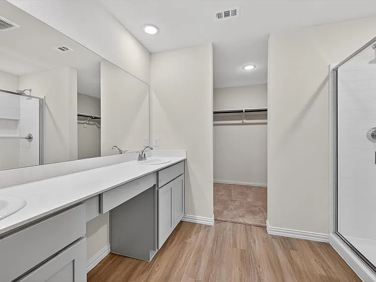 102 Goel St — Photo 5