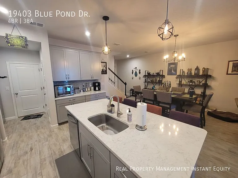 19403 Blue Pond Dr — Photo 9