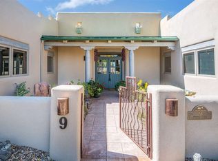 9 Avenida Aldea, Santa Fe, NM 87507