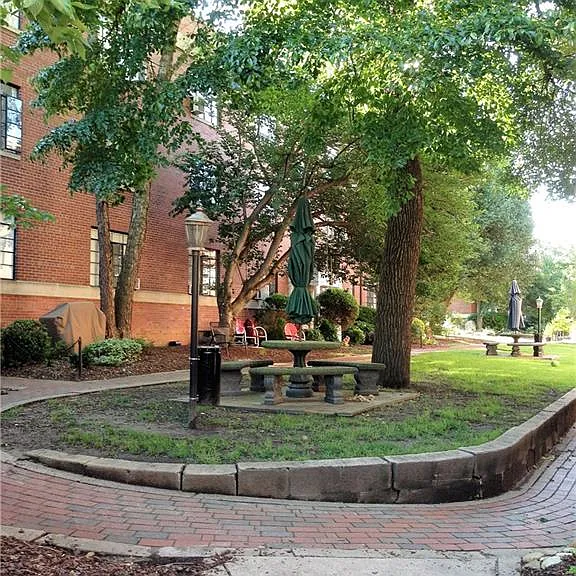 1209 N Main St #C — Photo 16