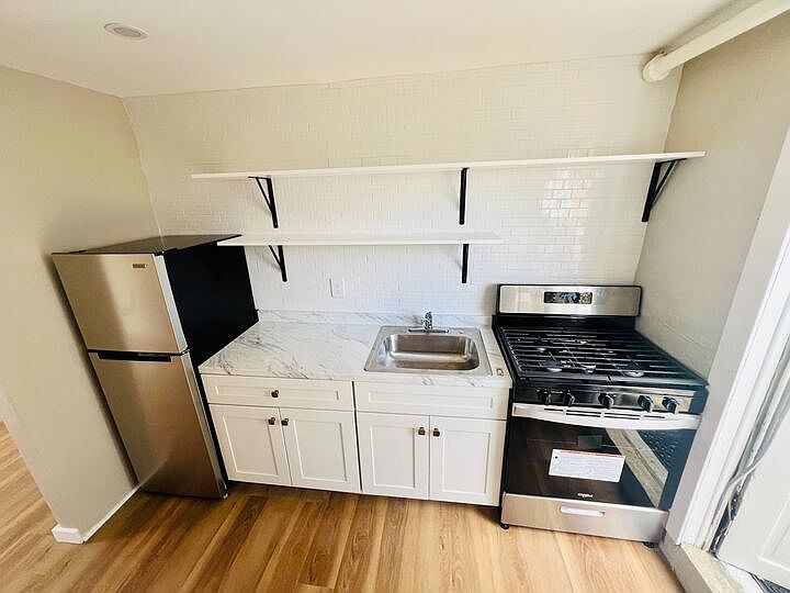 1st image of 111 S Grandview Ave #5D