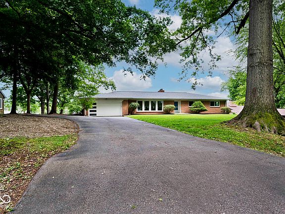 3rd image of 5425 Shorewood Dr