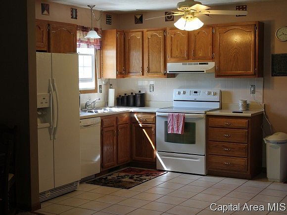 1st image of 310 E Lynwood Dr
