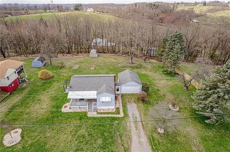 433 Hillview Dr, New Kensington, PA 15068 Zillow