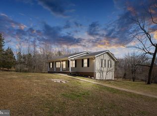 25 Old Farm Rd, Fredericksburg, VA 22406