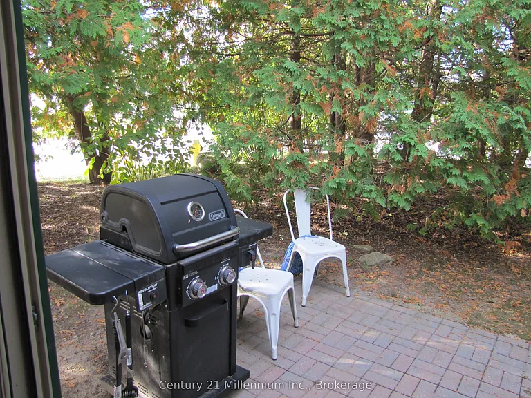 11 Harbour St W #341 — Photo 7