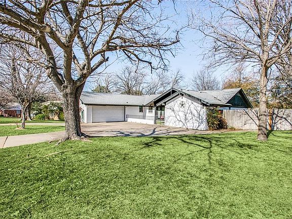 2nd image of 101 Woods Dr