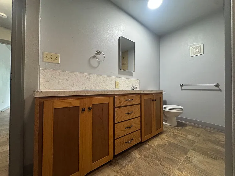 2304 Union ST — Photo 7