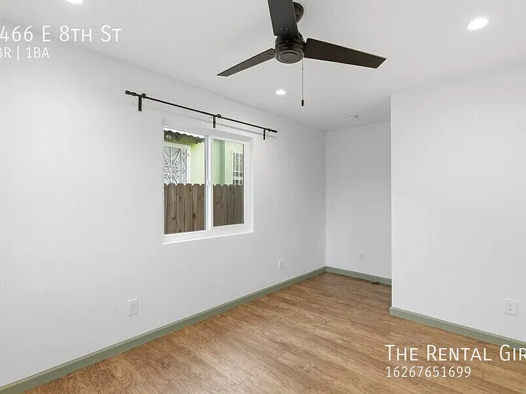 3466 E 8th St — Photo 20