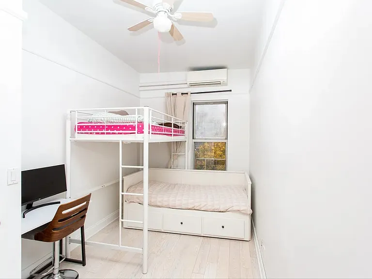 36 W 96th St #8 — Photo 10