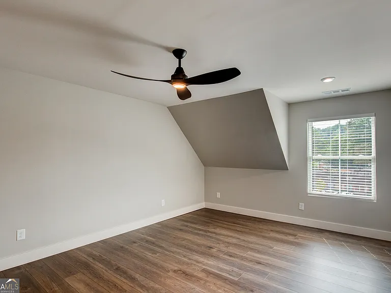 119 Chateau Dr — Photo 21