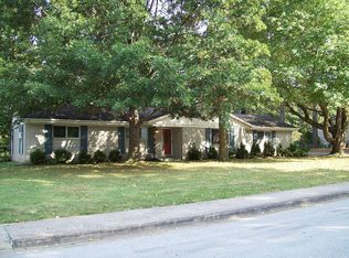 2800 N Loxley Ave, Fayetteville, AR 72703