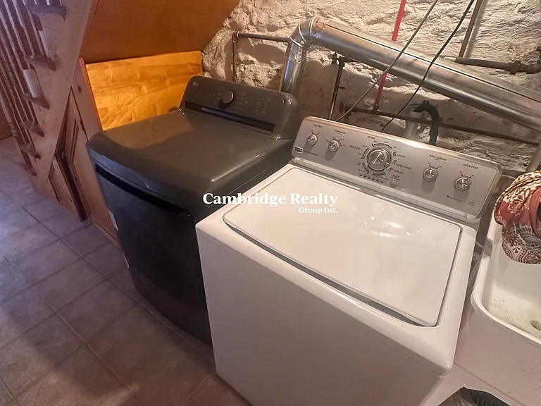 19 Berkeley St #2R — Photo 27