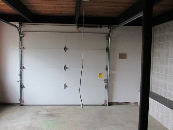 5th image of 7502 86th St E