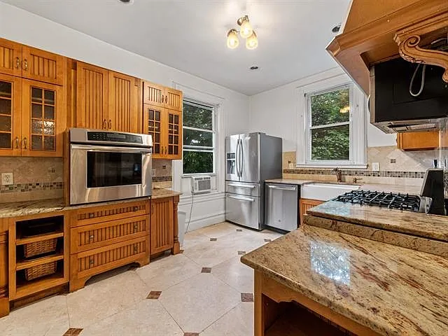44 Fulton St #1 — Photo 9