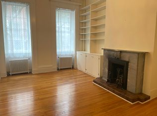 330 W 22nd St APT 2, New York, NY 10011