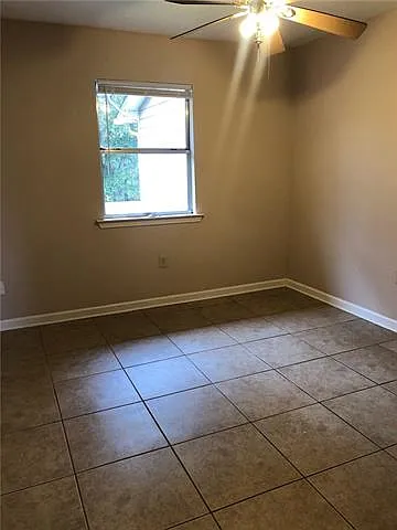 2 bed, 1.0 bath, 782 sqft, $1,100 — Photo 4
