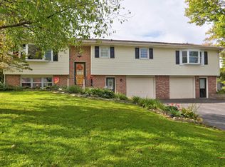 2344 Stumptown Rd, Lancaster, PA 17602