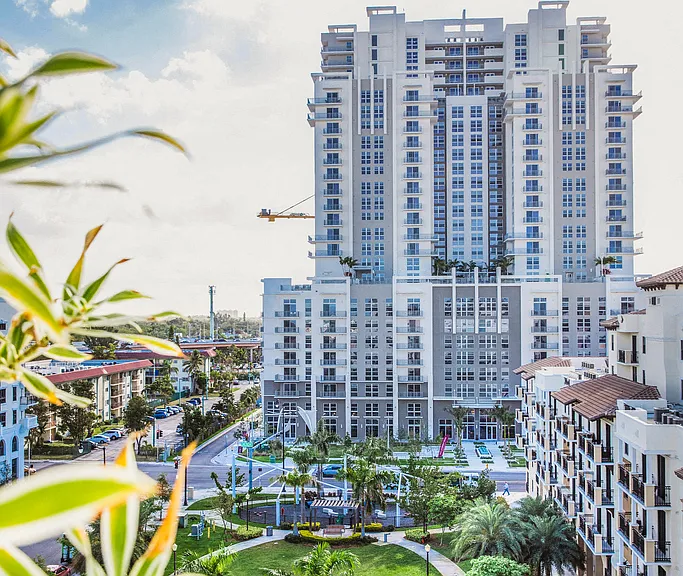 The Palmer Dadeland Apartments East — Photo 2