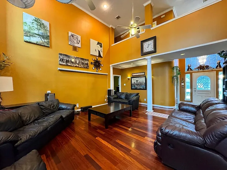 9303 Bent Spur Ln — Photo 6