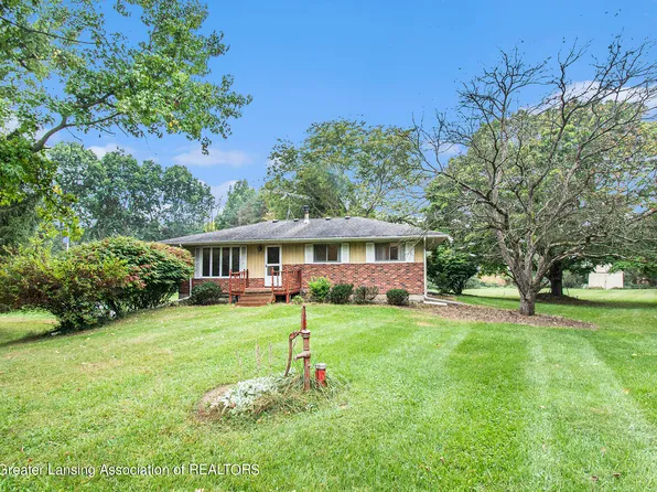 18670 Weller Rd, Gregory, MI 48137