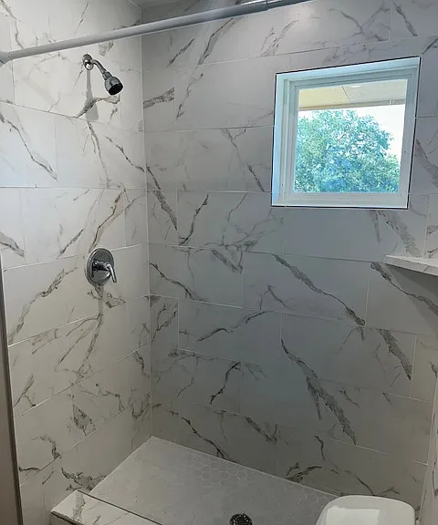 Leonora Apartments — Photo 10