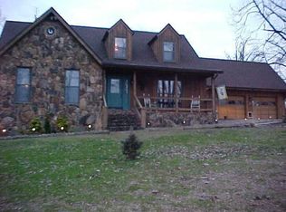 1360 J D Buchanan Rd, Hanson, KY 42413