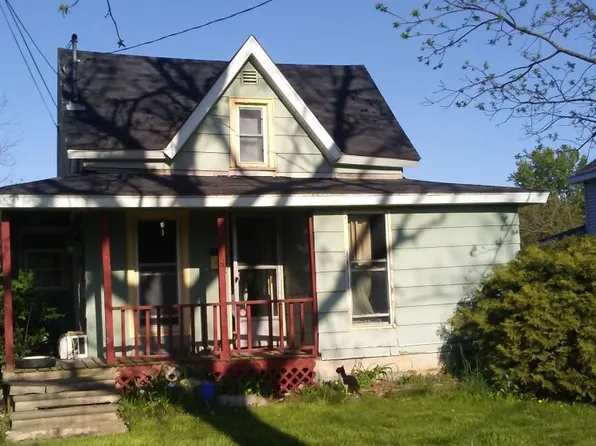 803 S Church St, Saint Johns, MI 48879