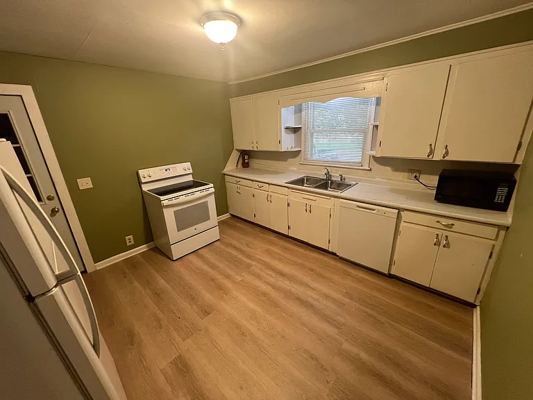 8632 Hayes St — Photo 5
