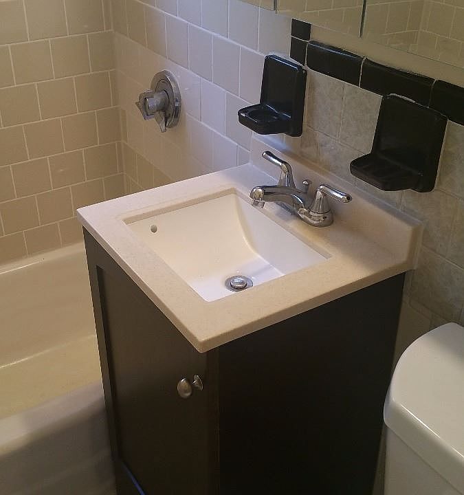 landlord_unit_photo_10320589_1