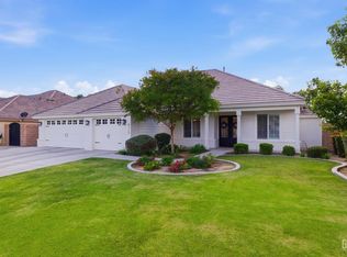 6113 Dartmoor Wood Ave, Bakersfield, CA 93314