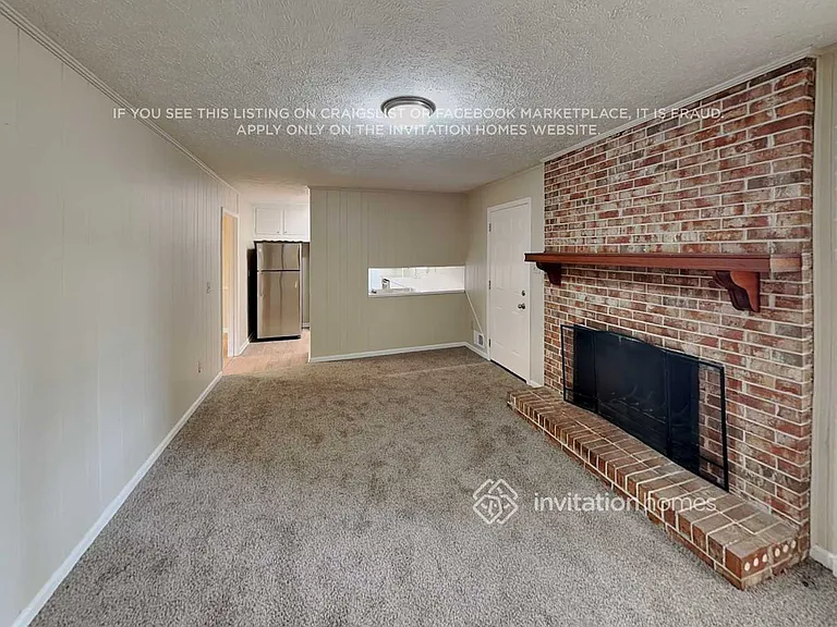 5676 Crestwood Dr — Photo 8
