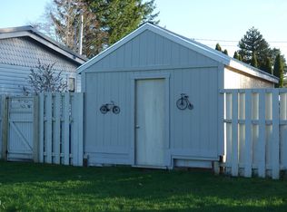 432 NW A St, Siletz, OR 97380