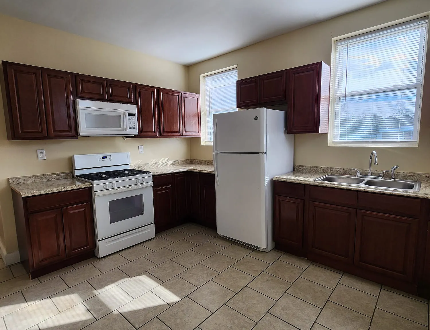 2 bed, $1,750 — Photo 1