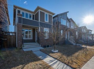 26 Howse Row NE, Calgary, AB T3P0Z4
