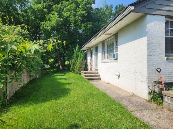 20 Gilbert Hill Rd